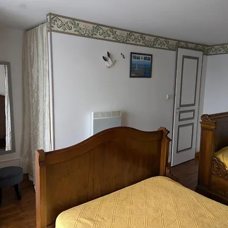 Holiday home Renove 19eme Siecle, 3 Chambres, Jardin Prive, Cheminee, Internet, Jeux, Velos Adultes, Parking - Fr-1-653-26 Louzignac