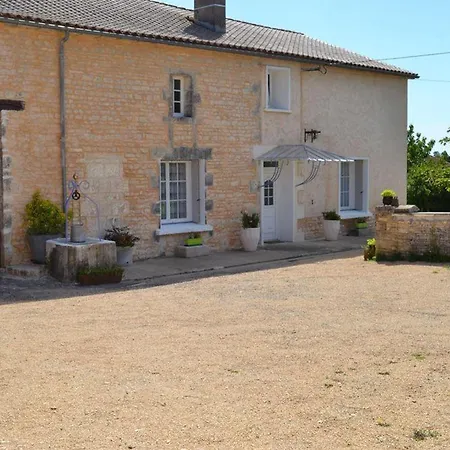 Holiday home Renove 19eme Siecle, 3 Chambres, Jardin Prive, Cheminee, Internet, Jeux, Velos Adultes, Parking - Fr-1-653-26 *