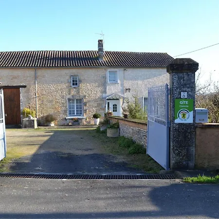 Renove 19eme Siecle, 3 Chambres, Jardin Prive, Cheminee, Internet, Jeux, Velos Adultes, Parking - Fr-1-653-26 Holiday home
