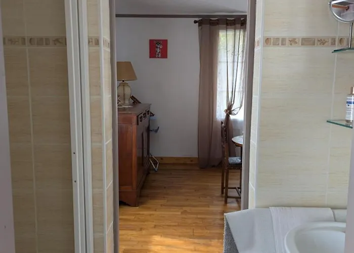 Renove 19eme Siecle, 3 Chambres, Jardin Prive, Cheminee, Internet, Jeux, Velos Adultes, Parking - Fr-1-653-26 Saint-Angeau