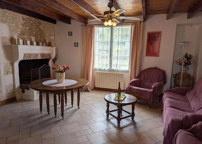 Renove 19eme Siecle, 3 Chambres, Jardin Prive, Cheminee, Internet, Jeux, Velos Adultes, Parking - Fr-1-653-26