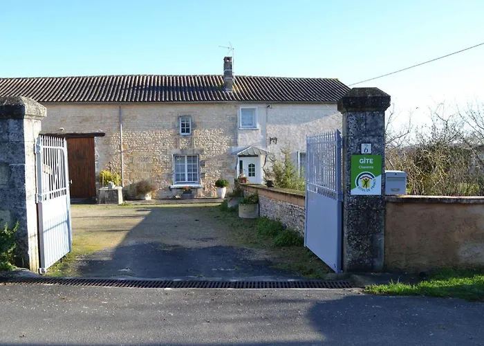 別荘 Renove 19eme Siecle, 3 Chambres, Jardin Prive, Cheminee, Internet, Jeux, Velos Adultes, Parking - Fr-1-653-26